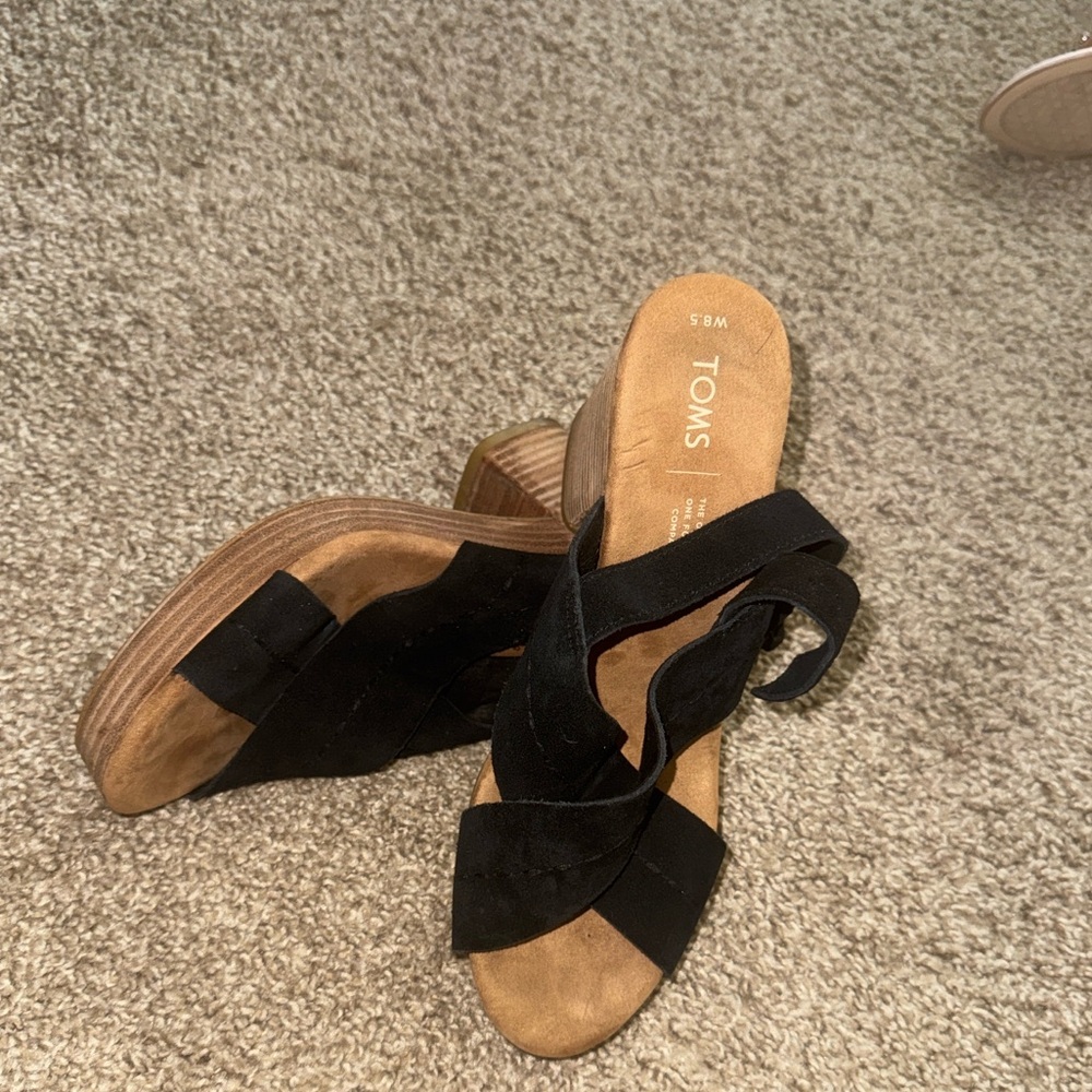 TOMS Black Strappy Wedge Sandals